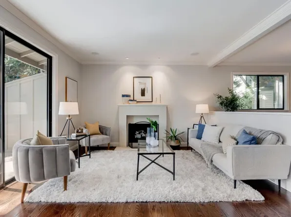 644 Sand Hill Cir, Menlo Park, CA 94025