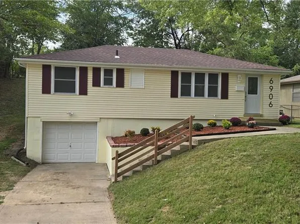 6906 N Pennsylvania Ave, Kansas City, MO 64118