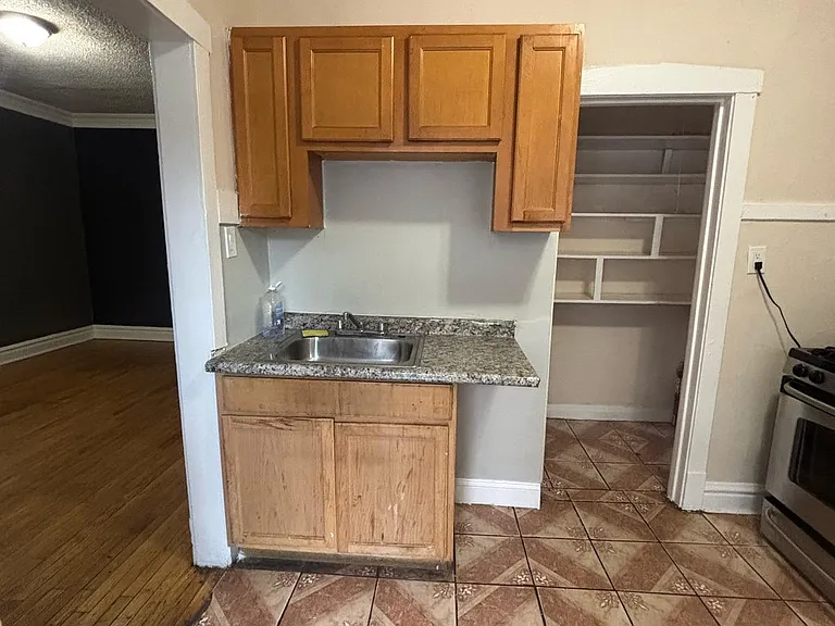 1149 S Austin Blvd #1 — Photo 18