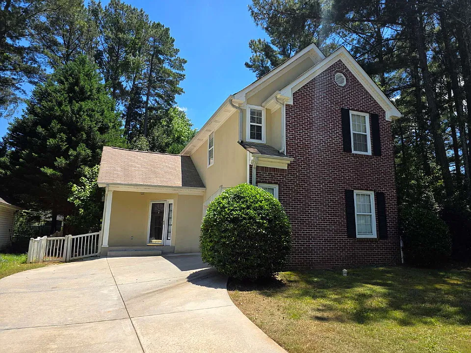 602 N Fairfield Dr