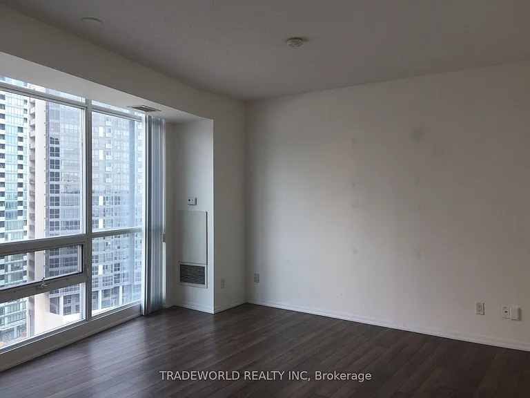 18 Yonge St #1604 — Photo 4