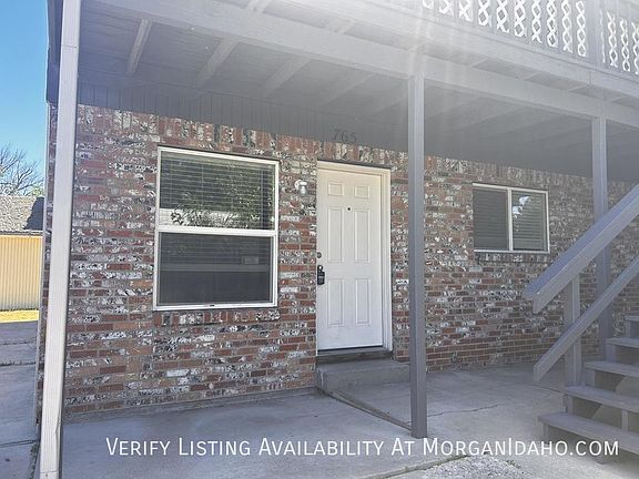 2nd image of 765 W Pine Ave