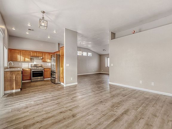 5th image of 3011 Beaufort Ct