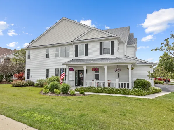 2820 Glacier Way Unit A, Wauconda, IL 60084