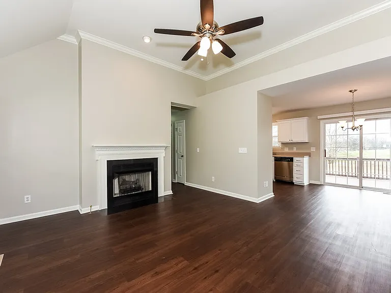 2838 Candlewicke Dr — Photo 4