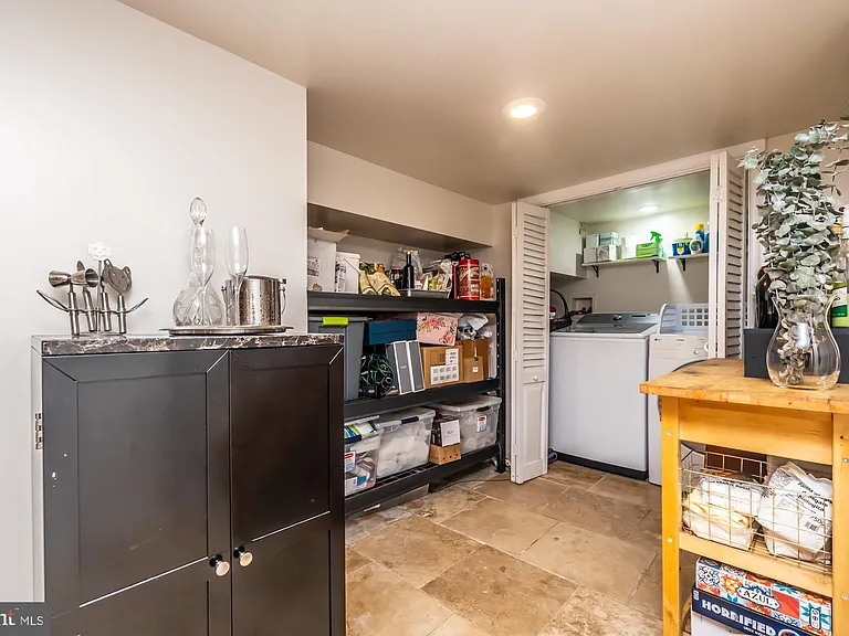 1530 Manton St — Photo 34