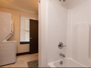 207 Bank St #1, New Albany, IN 47150