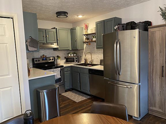 5th image of 1494 W Woodhill Dr