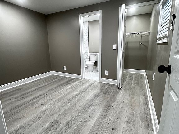 3rd image of 3306 W La Salle St #3