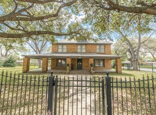 437 Harbert St, Columbus, TX 78934