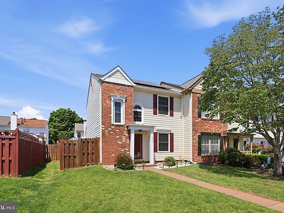 2nd image of 620 Bridlewood Dr