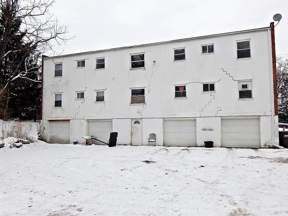 2nd image of 402 W Pike St