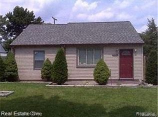 10370 Troy St, Oak Park, MI