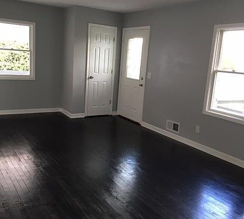 2nd image of 615 N Cedar St