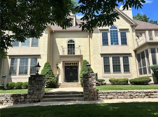 3952 Shawnee Mission Pkwy, Fairway, KS 66205