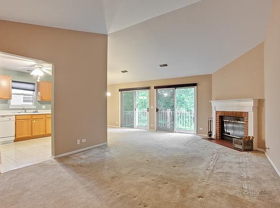 2nd image of 75 Beechmont Ct #V1