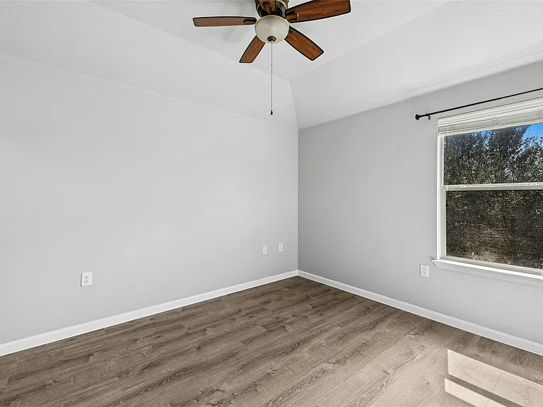 5929 Abby Ann Ln — Photo 18