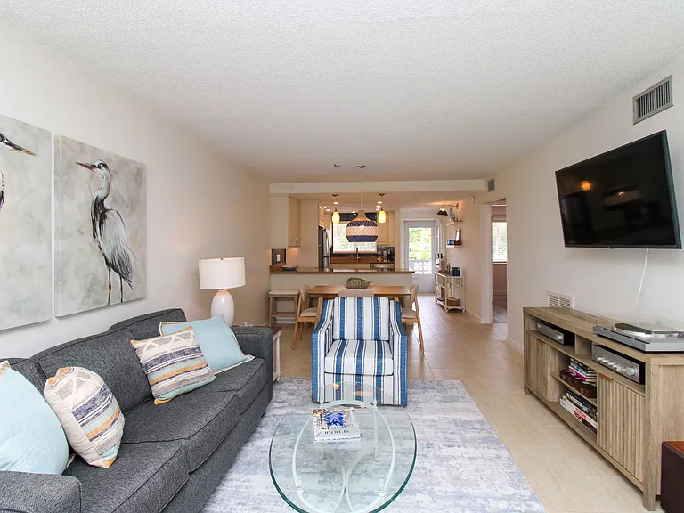1686 Blue Point Ave #B7 — Photo 23