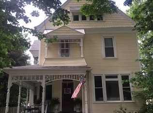 209 E Main St, Rochester, IL 62563