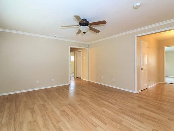 4th image of 4916 N Stoddard Ave