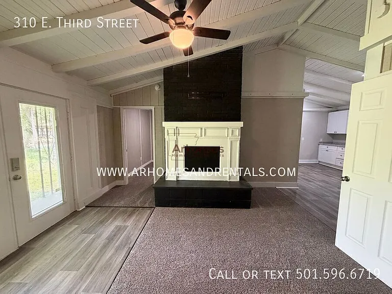 310 E 3rd St — Photo 3