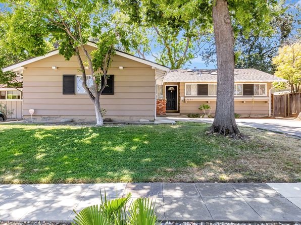 7624 Erin Way