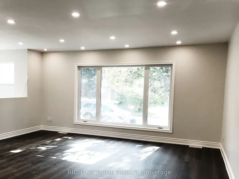 4 Trophy Dr #MAIN FL — Photo 10