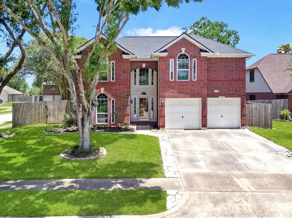 16003 Salton Point Dr, Friendswood, TX 77546