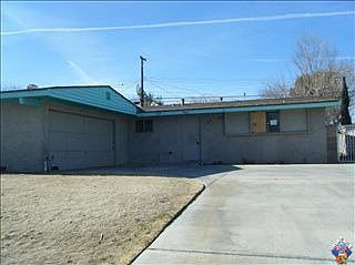 1st image of 44649 Gingham Ave