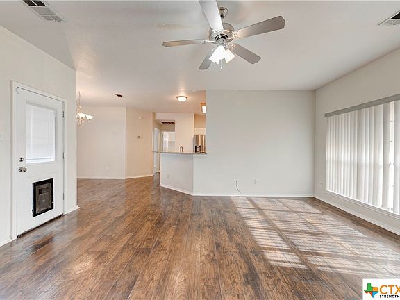 3rd image of 2207 Jake Dr