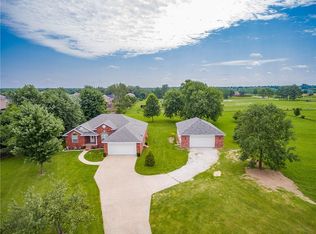 2819 Little Flock Dr, Rogers, AR 72756