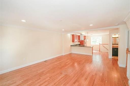 4th image of 84 West St APT 6