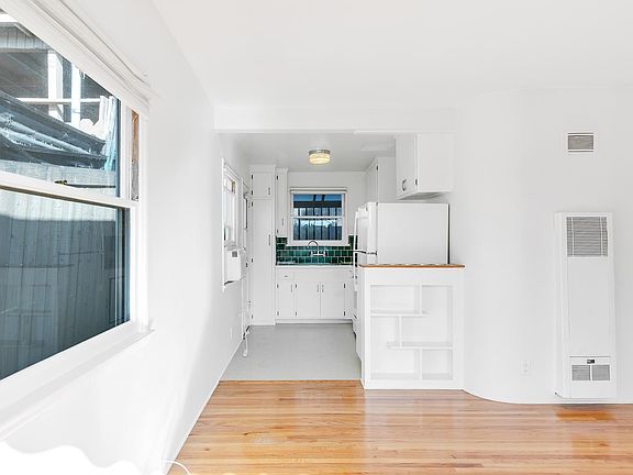 2nd image of 1420 Sutherland St #1/2