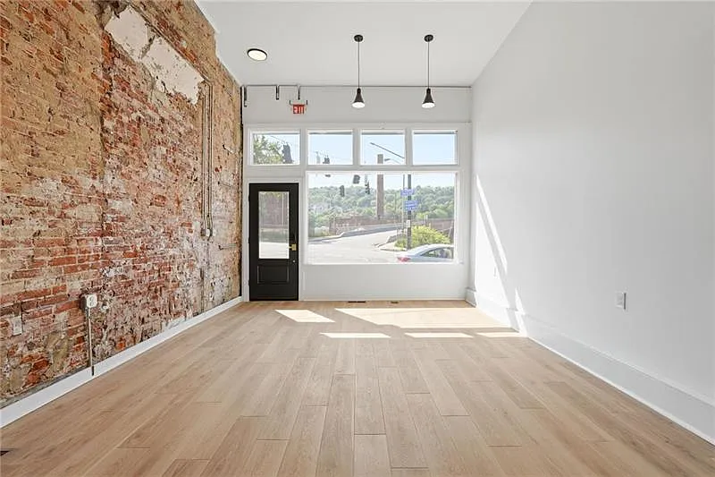 Studio, 450 sqft, $1,500 — Photo 2