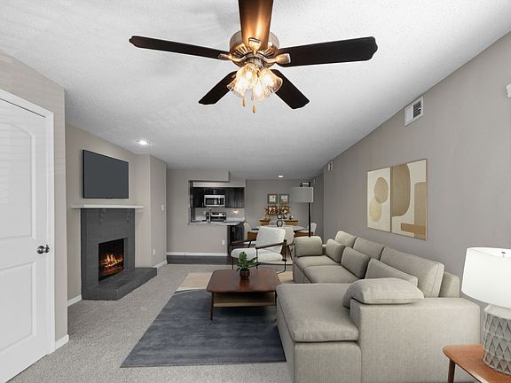 The Bishop (Renovated) - 1 Bed / 1 Bath - 793-837 Sq.Ft.