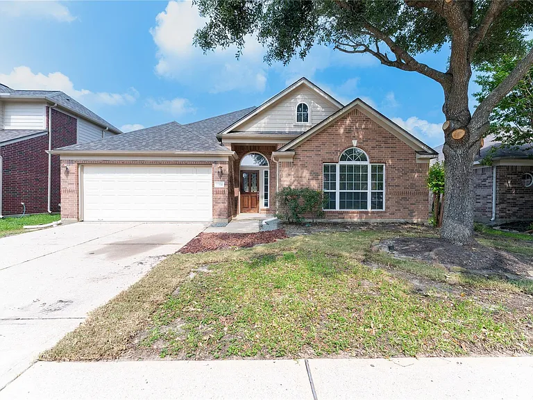 15334 Redbud Dale Ct — Photo 1