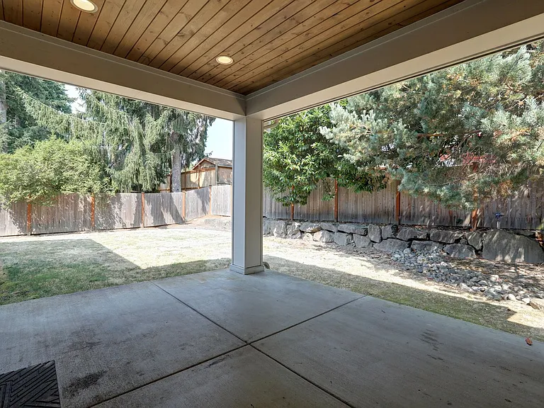 15908 NE 1st St — Photo 39