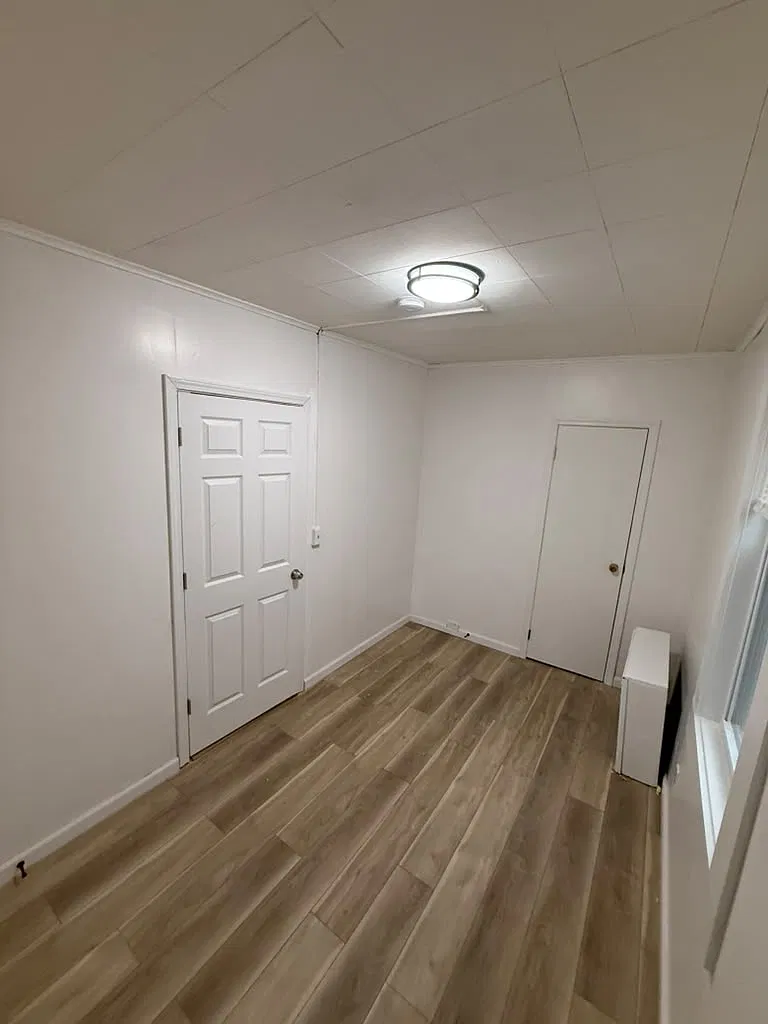 1128 Park St — Photo 3