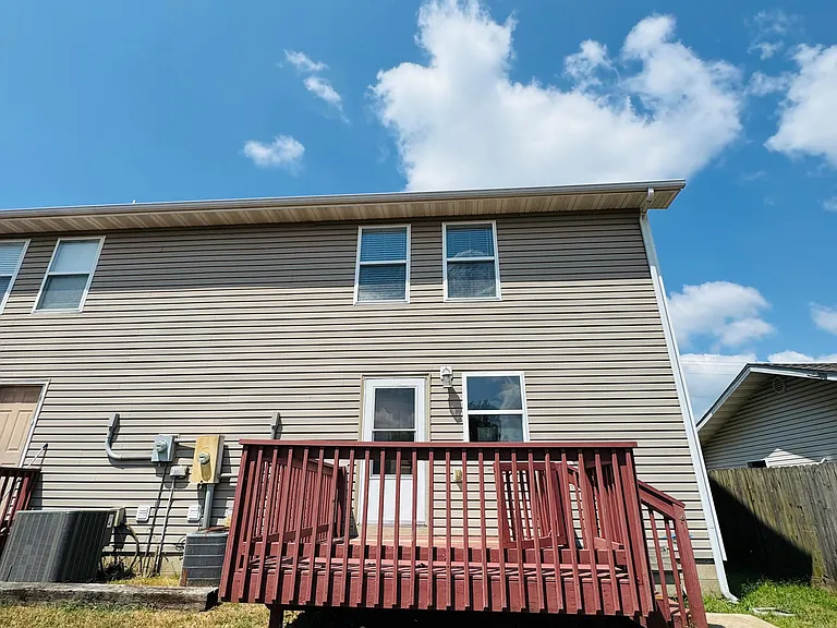 2231 S Texas Ave — Photo 18