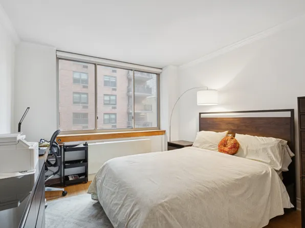 350 East 82nd Street image 3 of 12