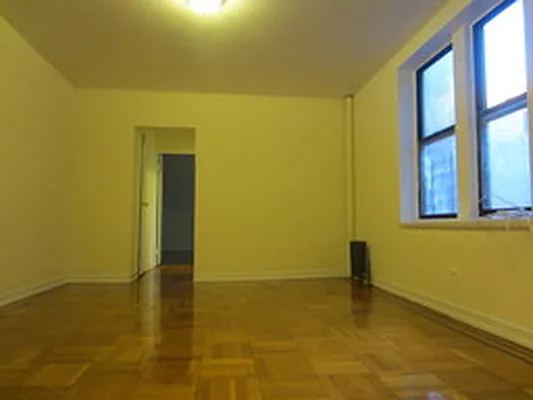 Rented by Link NY Realty | media 15