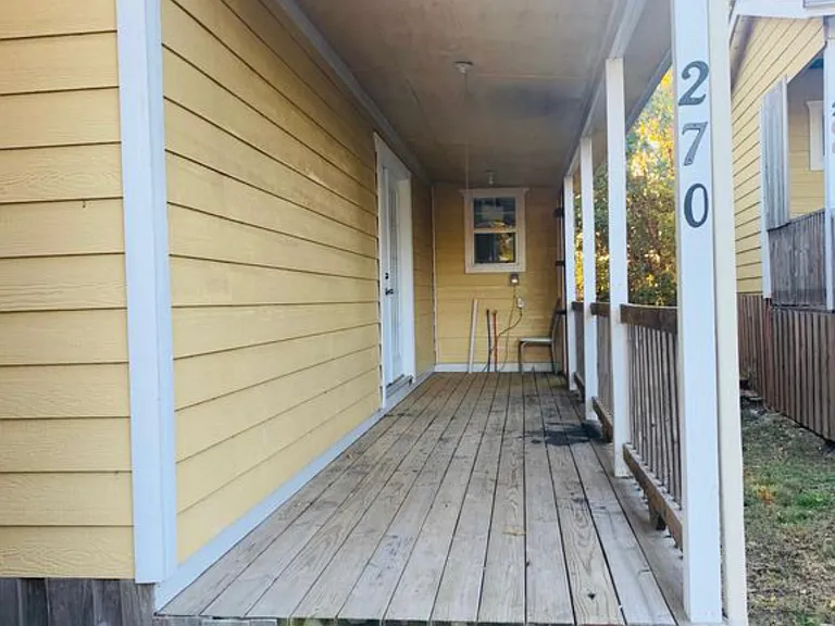 270 Hillside Dr — Photo 2