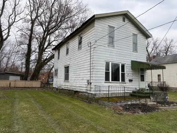 622 W 35th St, Ashtabula, OH 44004