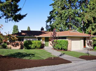 1100 NE 104th St, Seattle, WA 98125