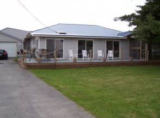 29 W Shore Rd, Alburgh, VT 05440