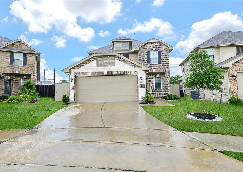1st image of 13854 Andover Park Dr