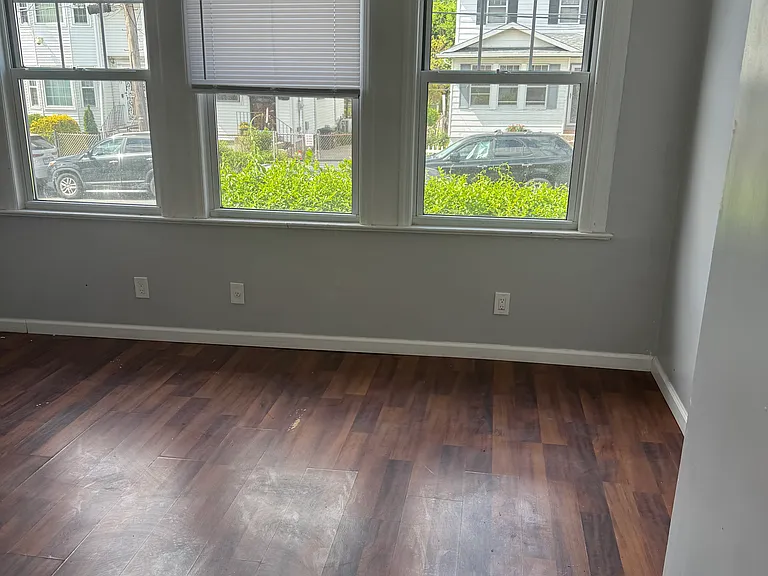 58 Seneca St #1 — Photo 4