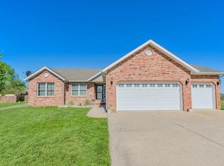 805 W Morgan, Bunker Hill, IL 62014