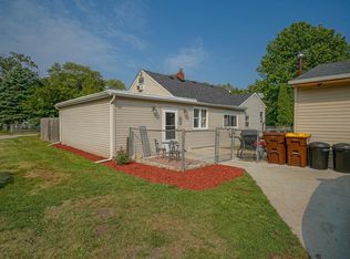 902 Ramona Ter, Machesney Park, IL