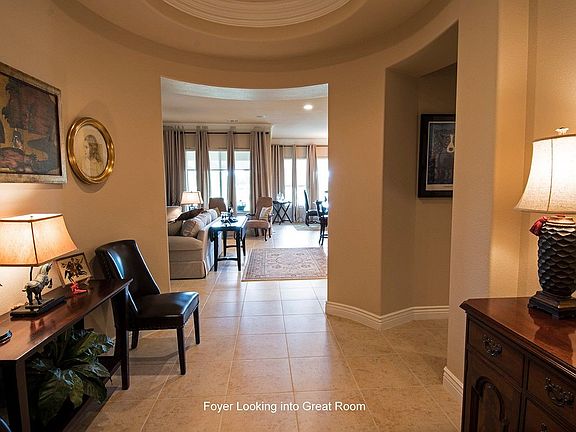 004_D507389FOYER.jpg